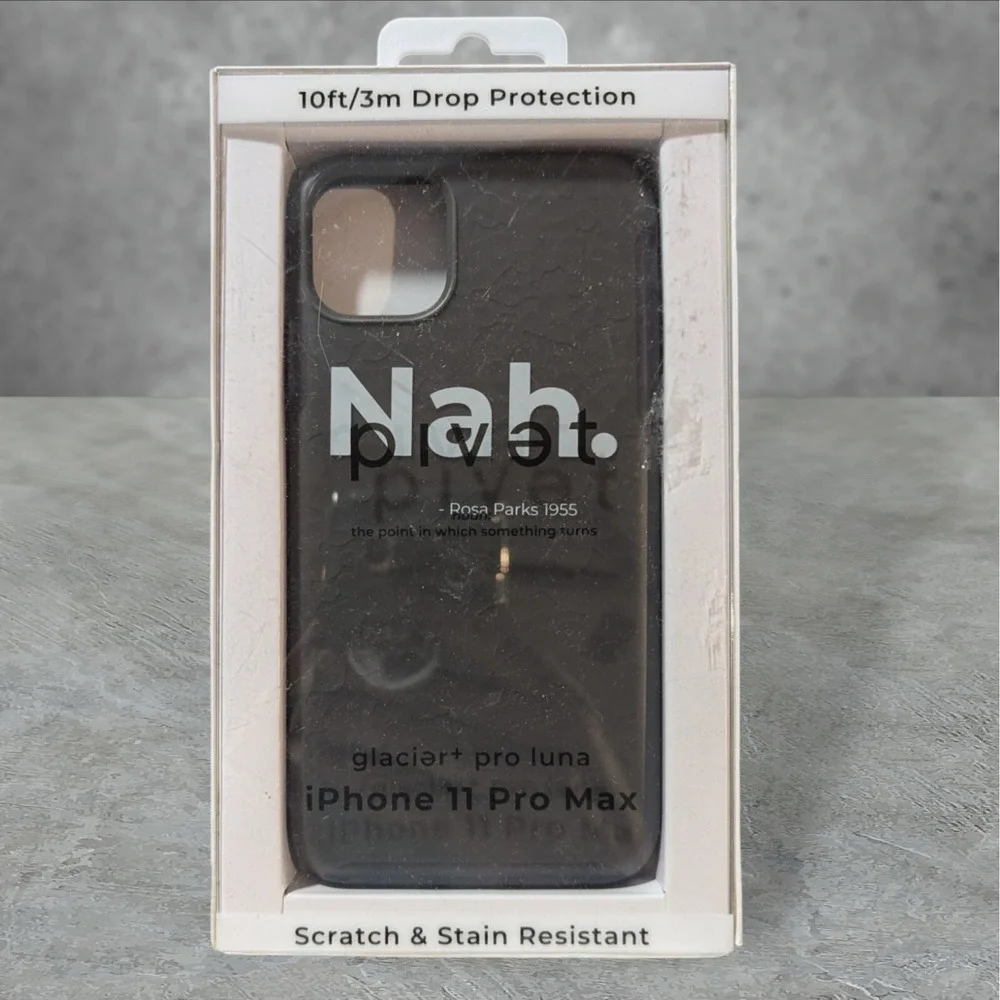 Y5. Pivet Case Apple‎ iPhone 11 Pro Max Nah. -Rosa Parks 1955 In Charcoal